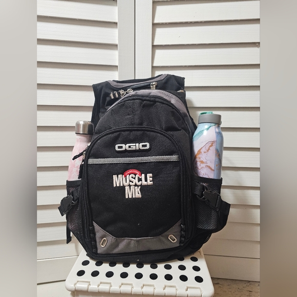 Unisex OGIO backpack with protection part for laptops - Picture 2 of 11